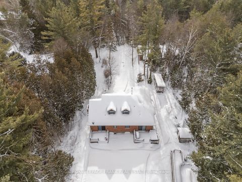 Photo 0 at 5 Regent Street, Pefferlaw, Georgina