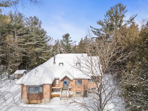 Photo 6 at 5 Regent Street, Pefferlaw, Georgina