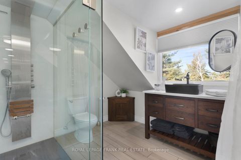 Photo 24 at 5 Regent Street, Pefferlaw, Georgina