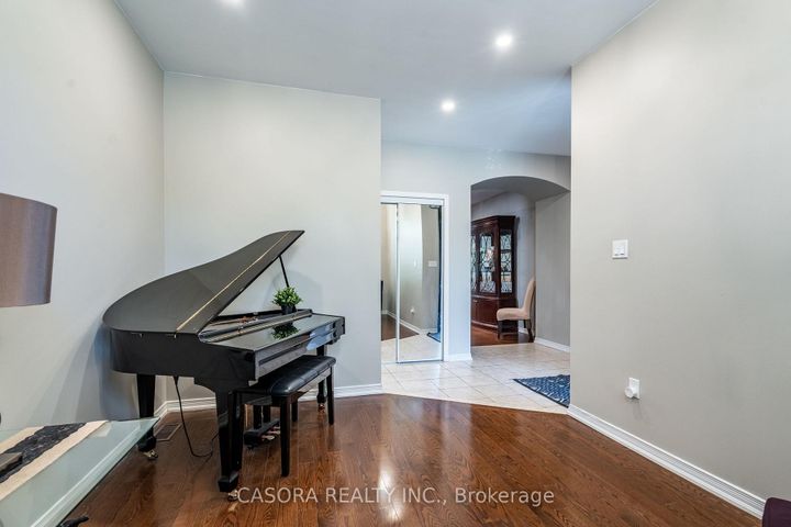 Photo 4 at 3153 Ferguson Drive, Alton, Burlington