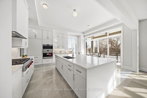 Photo 4 at 16 Gianvito Crescent, King City, King