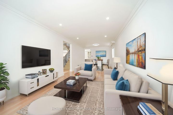 Photo 5 at 39 Shaftsbury Avenue, Westbrook, Richmond Hill