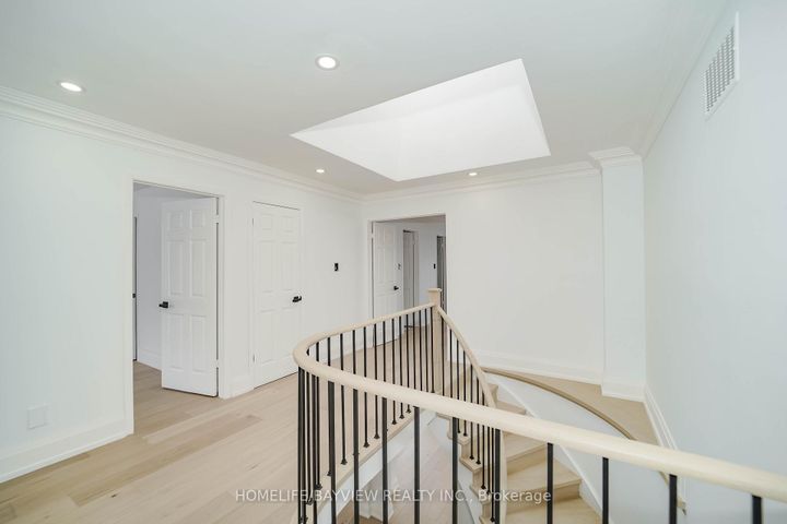 Photo 13 at 39 Shaftsbury Avenue, Westbrook, Richmond Hill