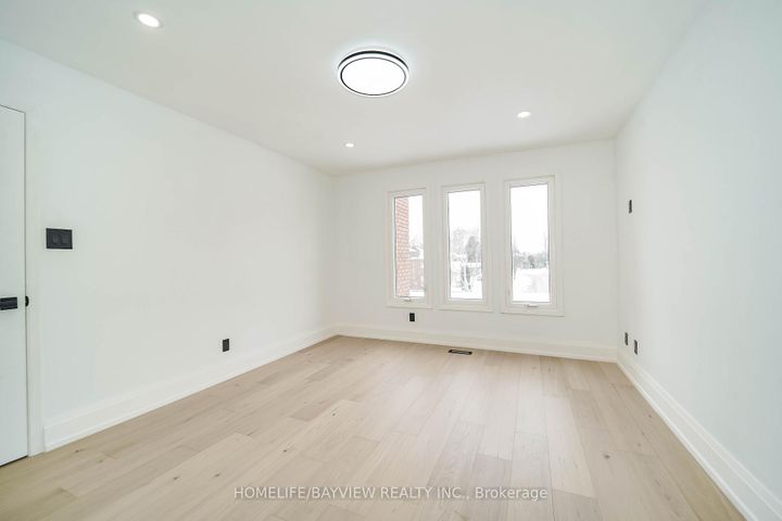 Photo 17 at 39 Shaftsbury Avenue, Westbrook, Richmond Hill