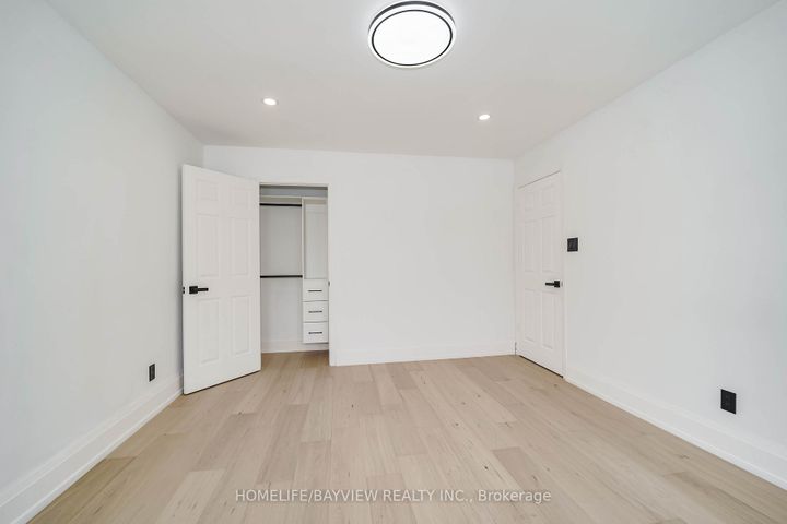 Photo 18 at 39 Shaftsbury Avenue, Westbrook, Richmond Hill