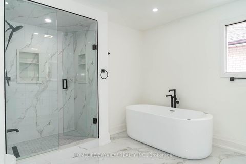 Photo 23 at 39 Shaftsbury Avenue, Westbrook, Richmond Hill