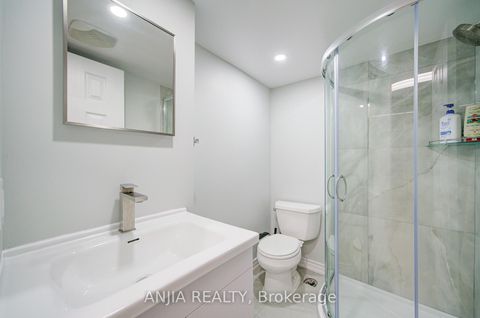 Photo 27 at 83 McClintock Crescent, Lakeview Estates, Vaughan