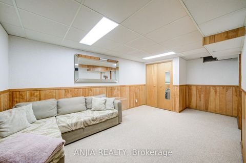 Photo 30 at 83 McClintock Crescent, Lakeview Estates, Vaughan