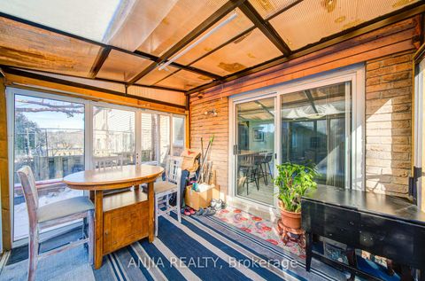 Photo 34 at 83 McClintock Crescent, Lakeview Estates, Vaughan