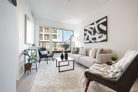 Photo 3 at 303 - 115 Denison Avenue, Chinatown, Toronto