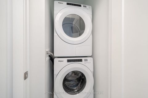 Photo 11 at 303 - 115 Denison Avenue, Chinatown, Toronto