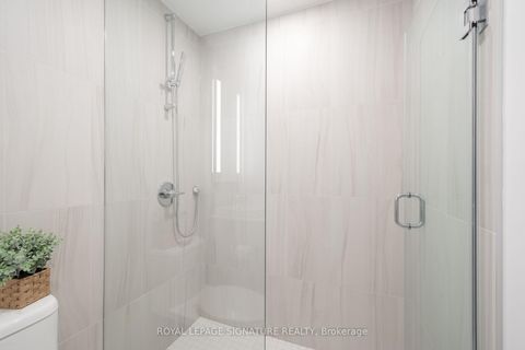 Photo 13 at 303 - 115 Denison Avenue, Chinatown, Toronto