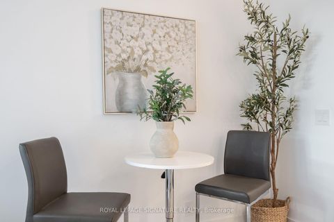 Photo 27 at 303 - 115 Denison Avenue, Chinatown, Toronto