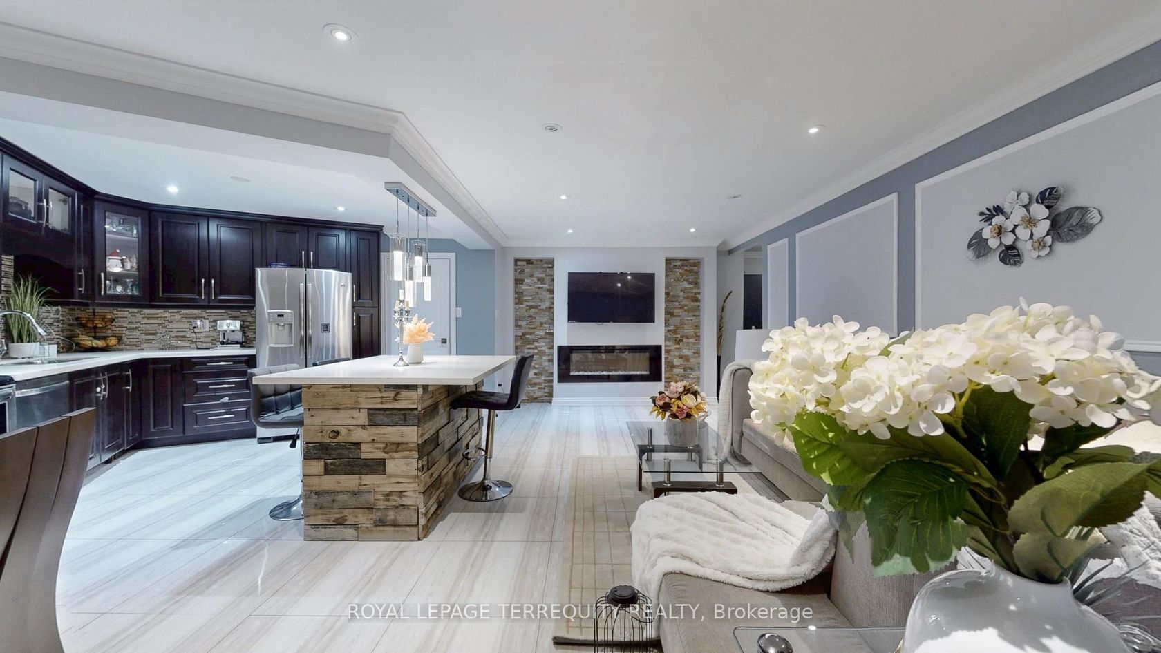 1616 - 451 The West Mall, Etobicoke West Mall, Toronto 