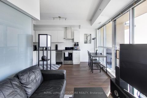 Photo 11 at 1916 - 51 EAST LIBERTY Street, Niagara, Toronto