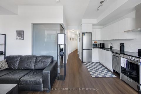 Photo 12 at 1916 - 51 EAST LIBERTY Street, Niagara, Toronto