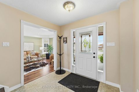 Photo 6 at 30 Ruffet Drive, Edgehill Drive, Barrie