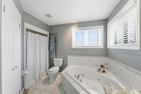 Photo 29 at 30 Ruffet Drive, Edgehill Drive, Barrie