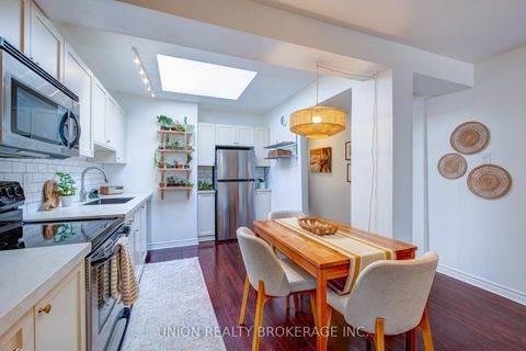 Photo 10 at 237 Craven Road, Coxwell, Toronto