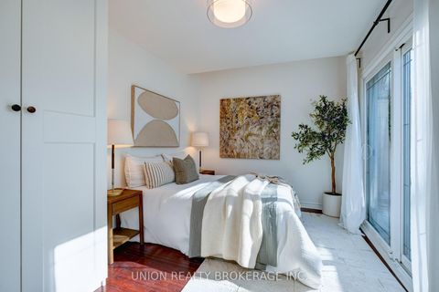 Photo 14 at 237 Craven Road, Coxwell, Toronto