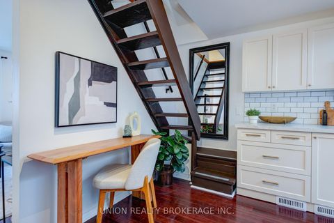 Photo 18 at 237 Craven Road, Coxwell, Toronto