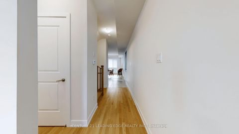 Photo 10 at 75 MIKAYLA Lane, Cornell, Markham