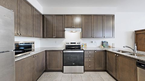 Photo 13 at 75 MIKAYLA Lane, Cornell, Markham