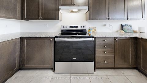 Photo 14 at 75 MIKAYLA Lane, Cornell, Markham