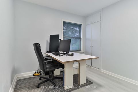 Photo 9 at 32 Christina Crescent, Maryvale, Toronto