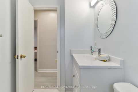 Photo 11 at 32 Christina Crescent, Maryvale, Toronto