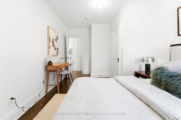 Photo 10 at 531 Briar Hill Avenue, Forest Hill North, Toronto