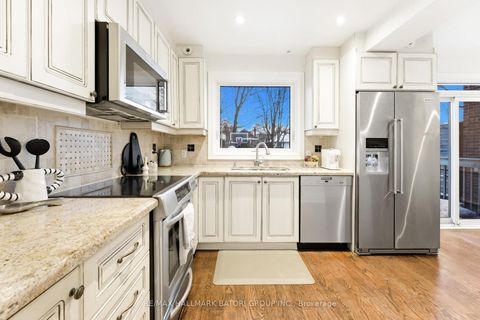 Photo 6 at 531 Briar Hill Avenue, Forest Hill North, Toronto