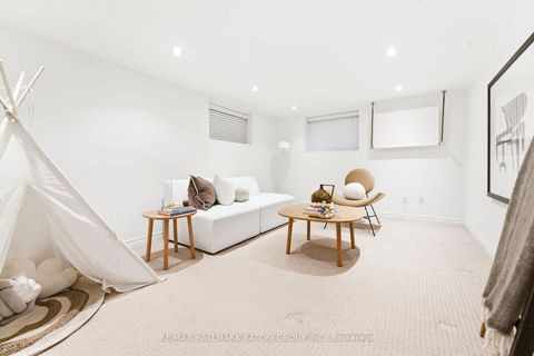 Photo 15 at 531 Briar Hill Avenue, Forest Hill North, Toronto