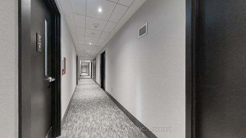 Photo 3 at 909 - 185 Deerfield Road, Central Newmarket, Newmarket