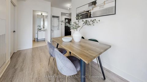 Photo 8 at 909 - 185 Deerfield Road, Central Newmarket, Newmarket