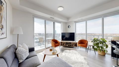 Photo 10 at 909 - 185 Deerfield Road, Central Newmarket, Newmarket