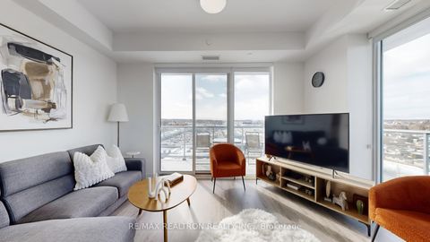 Photo 11 at 909 - 185 Deerfield Road, Central Newmarket, Newmarket