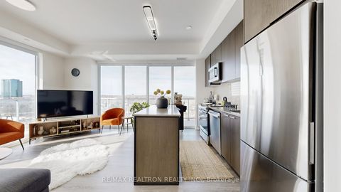 Photo 18 at 909 - 185 Deerfield Road, Central Newmarket, Newmarket