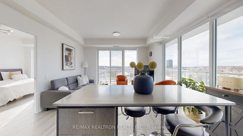 Photo 21 at 909 - 185 Deerfield Road, Central Newmarket, Newmarket