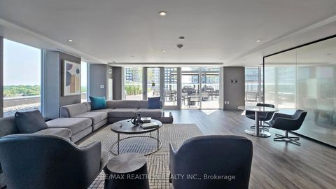 Photo 44 at 909 - 185 Deerfield Road, Central Newmarket, Newmarket