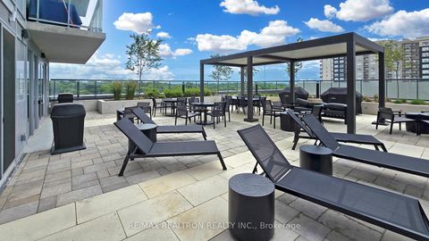 Photo 47 at 909 - 185 Deerfield Road, Central Newmarket, Newmarket