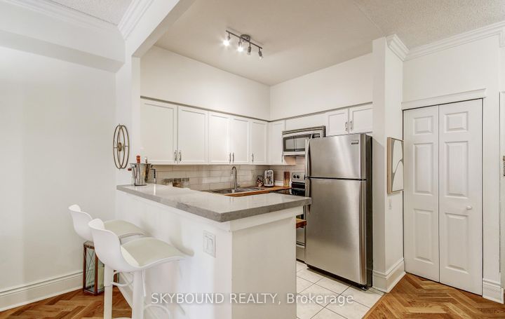 Photo 10 at 703 - 120 Lombard Street, Yonge Corridor, Toronto