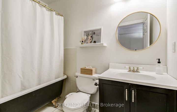 Photo 30 at 703 - 120 Lombard Street, Yonge Corridor, Toronto