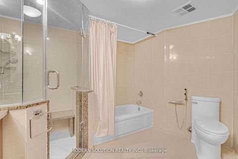 Photo 30 at 426 - 32 Clarissa Drive, Harding, Richmond Hill