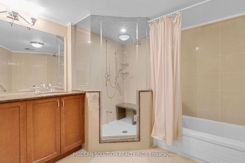 Photo 31 at 426 - 32 Clarissa Drive, Harding, Richmond Hill