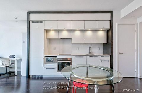 Photo 2 at 1702 - 15 Grenville Street, Bay Street Corridor, Toronto