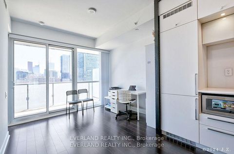 Photo 4 at 1702 - 15 Grenville Street, Bay Street Corridor, Toronto