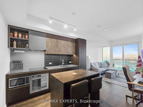 Photo 6 at 4701 - 7890 Jane Street, Concord, Vaughan