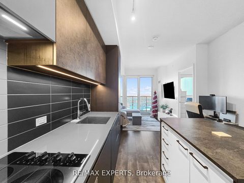 Photo 12 at 4701 - 7890 Jane Street, Concord, Vaughan