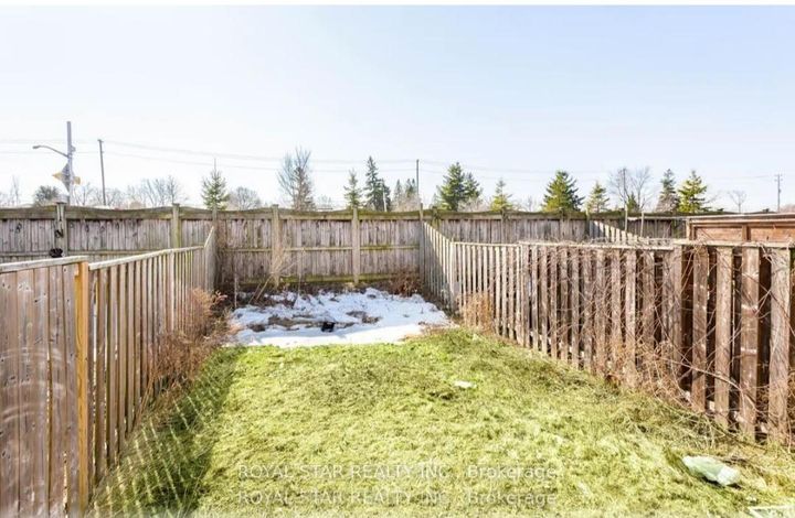 Photo 10 at 86 Meadowwood Crescent, Stoney Creek Mountain, Hamilton